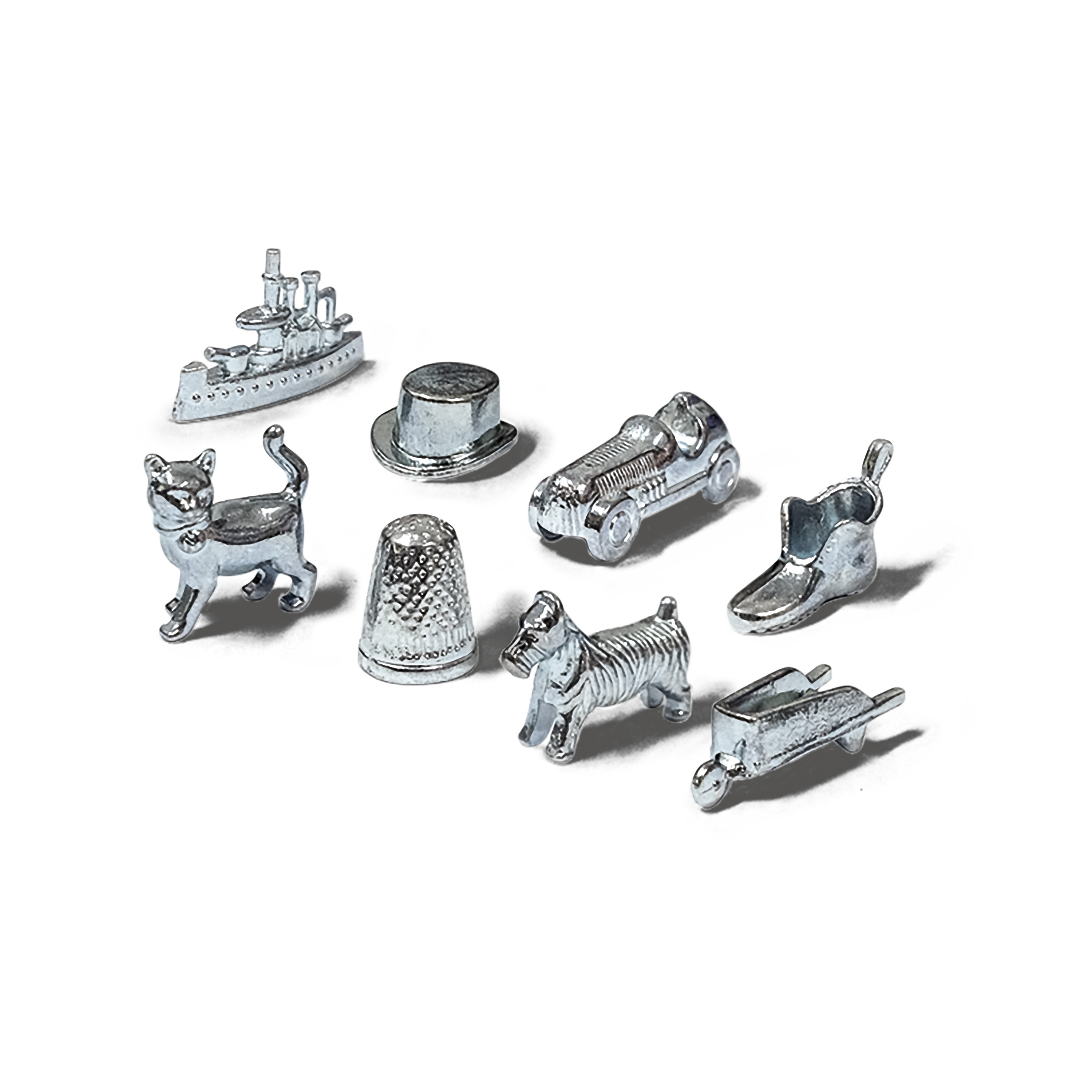 Monopoly-Spielsteine: ein Schlachtschiff, ein Hut, ein Auto, eine Katze, ein Fingerhut, ein Hund, ein Stiefel und eine Schubkarre.