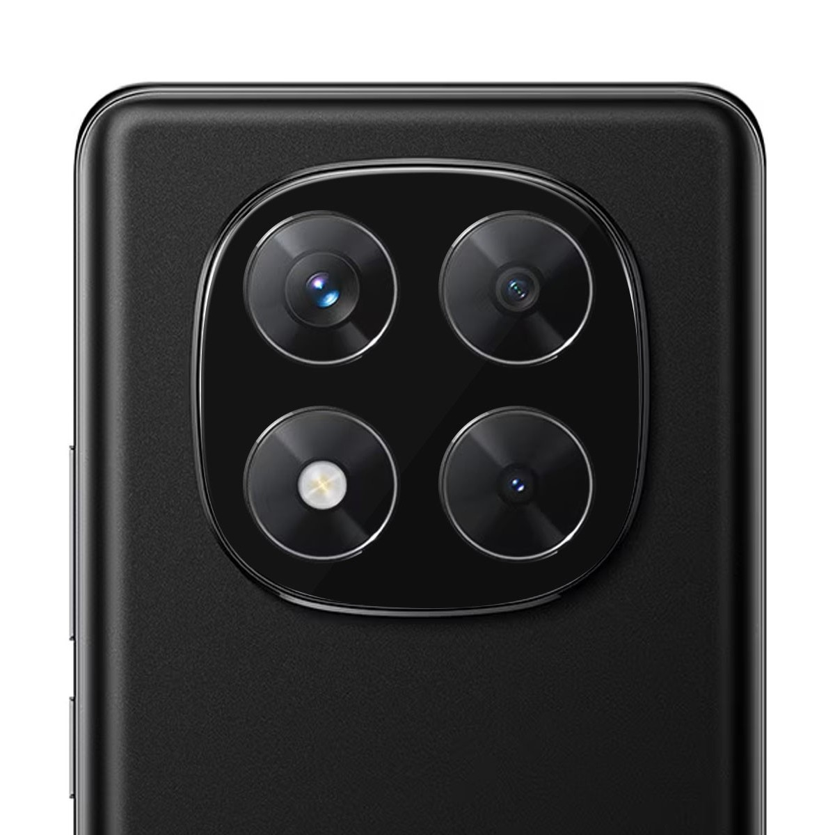 Primer plano del módulo de cámara de un teléfono negro con cuatro lentes dispuestas en un cuadrado.