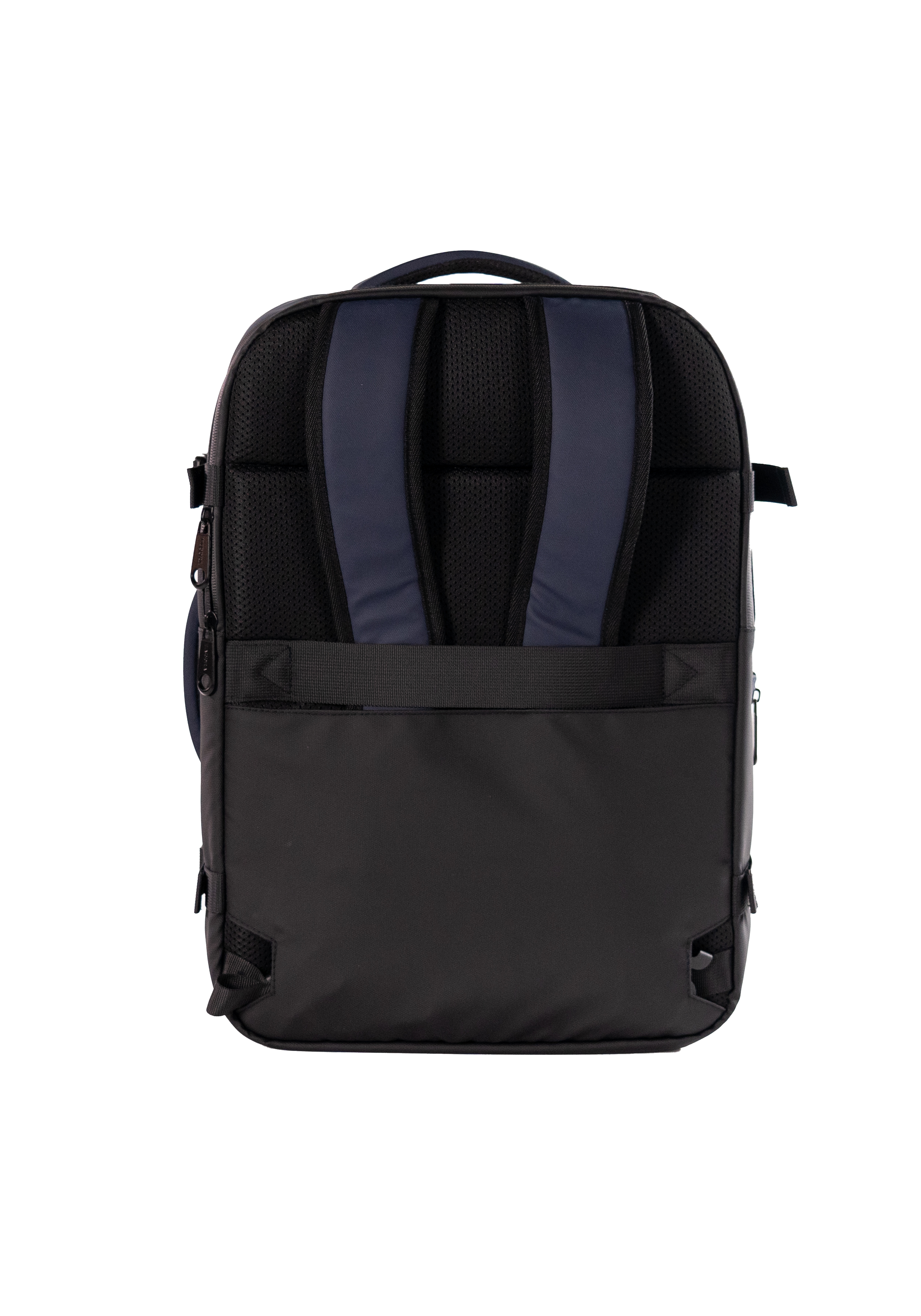 Vista trasera de la mochila naranja y negra con correas, fondo negro.