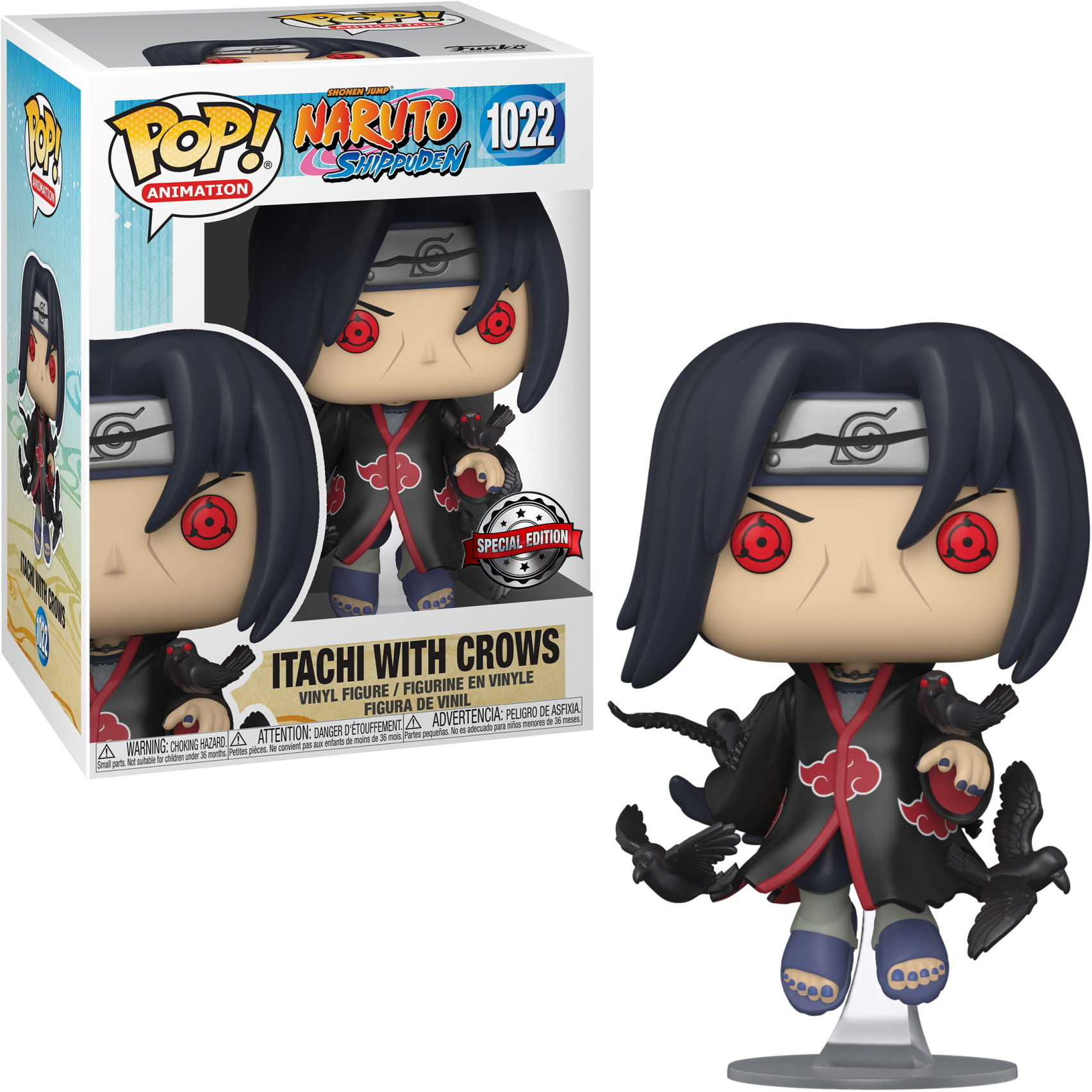 Itachi-Figur mit Krähen, roten Augen, schwarzem Haar und rotem Wolkenumhang. Figur auf weißem Hintergrund.