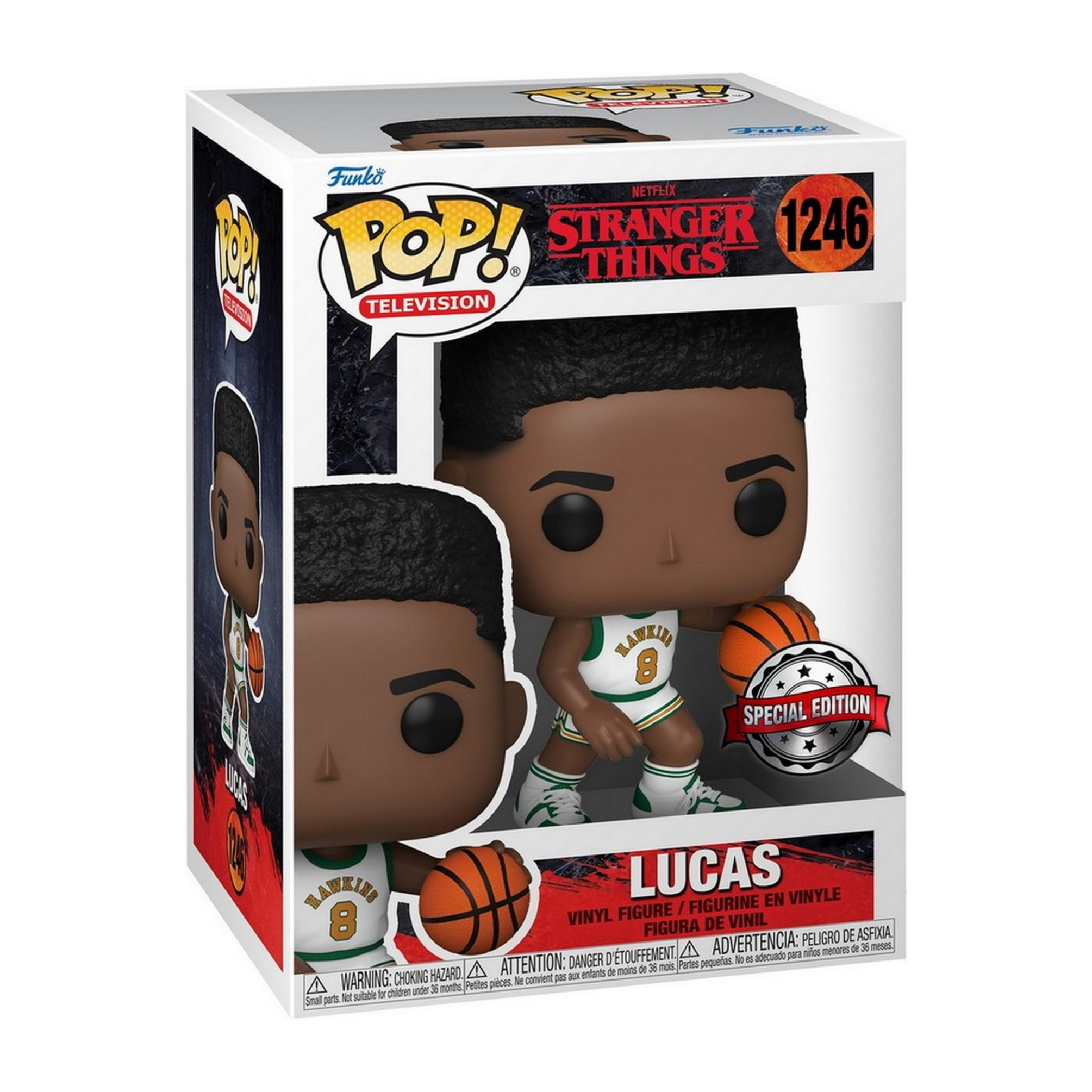 Lucas-Figur in einer Box, die einen Basketball hält und eine Basketballuniform trägt.