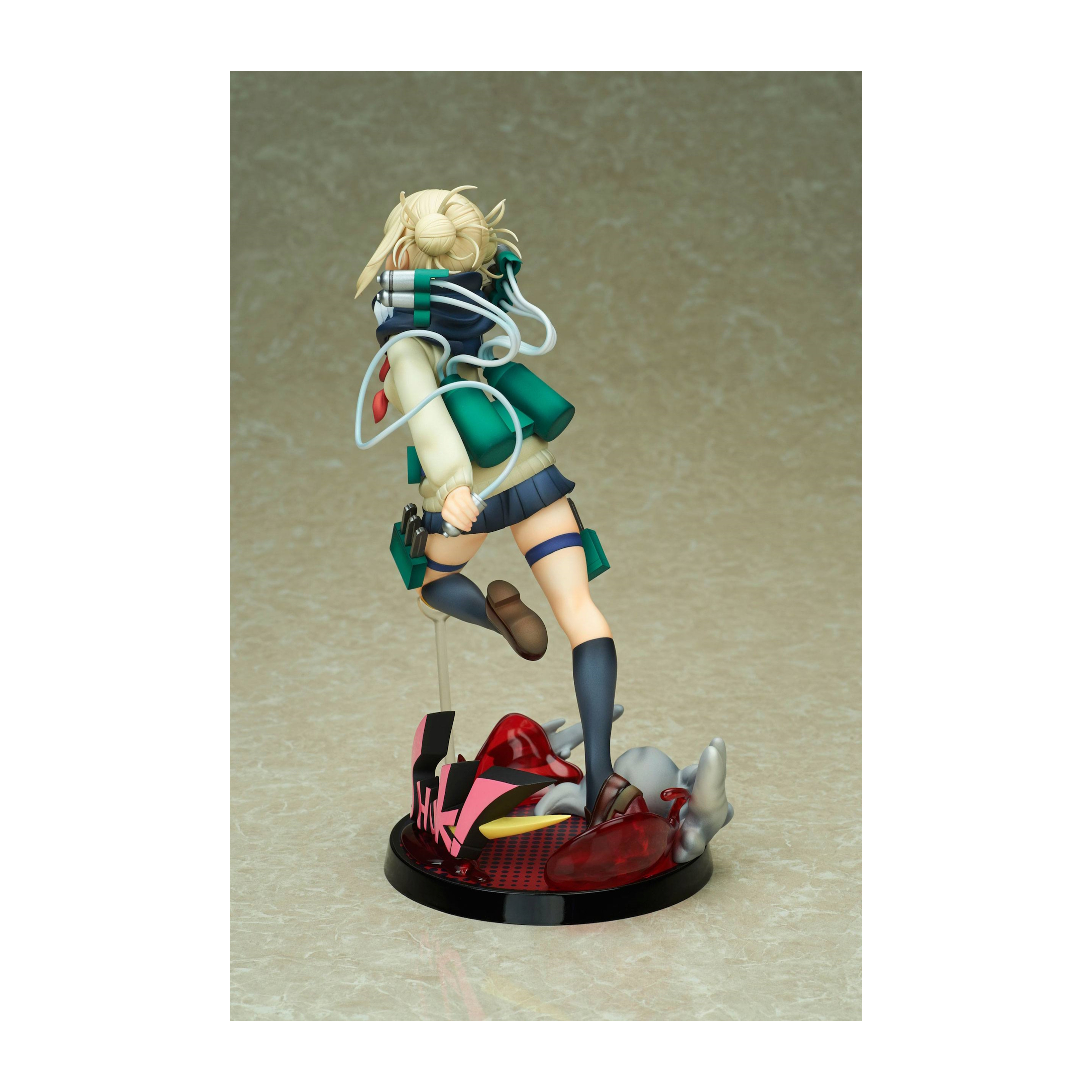 Anime-Mädchen-Figur, dynamische Pose. Blondes Haar, grüne Jacke, blauer Rock, auf roter und schwarzer Basis.