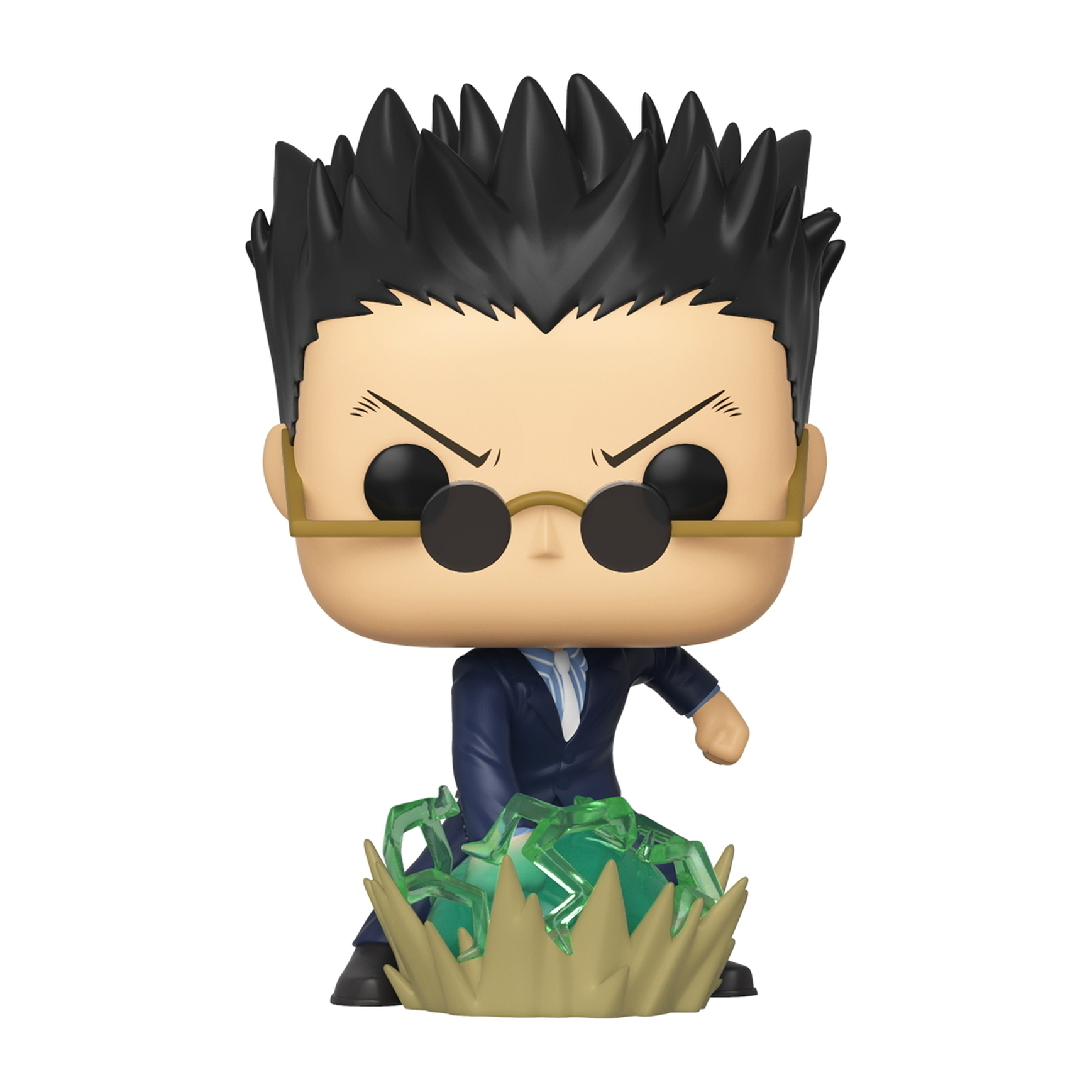 Leorio Figur mit schwarzen Haaren und Brille. Er steht mit ausgestreckter Hand und grüner Energie um sich herum.