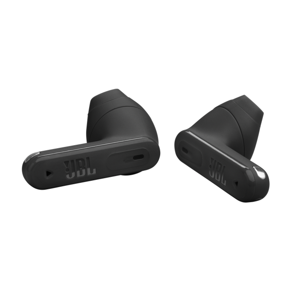 Due auricolari JBL neri con il logo JBL su sfondo nero.