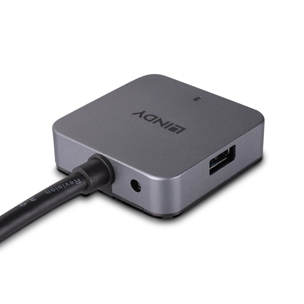 Hub USB Lindy grigio con cavo nero. L'hub ha una porta USB e il logo Lindy.