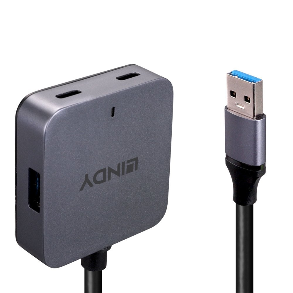 Hub USB grigio con più porte e un cavo USB con connettore blu. Il logo Lindy è visibile.