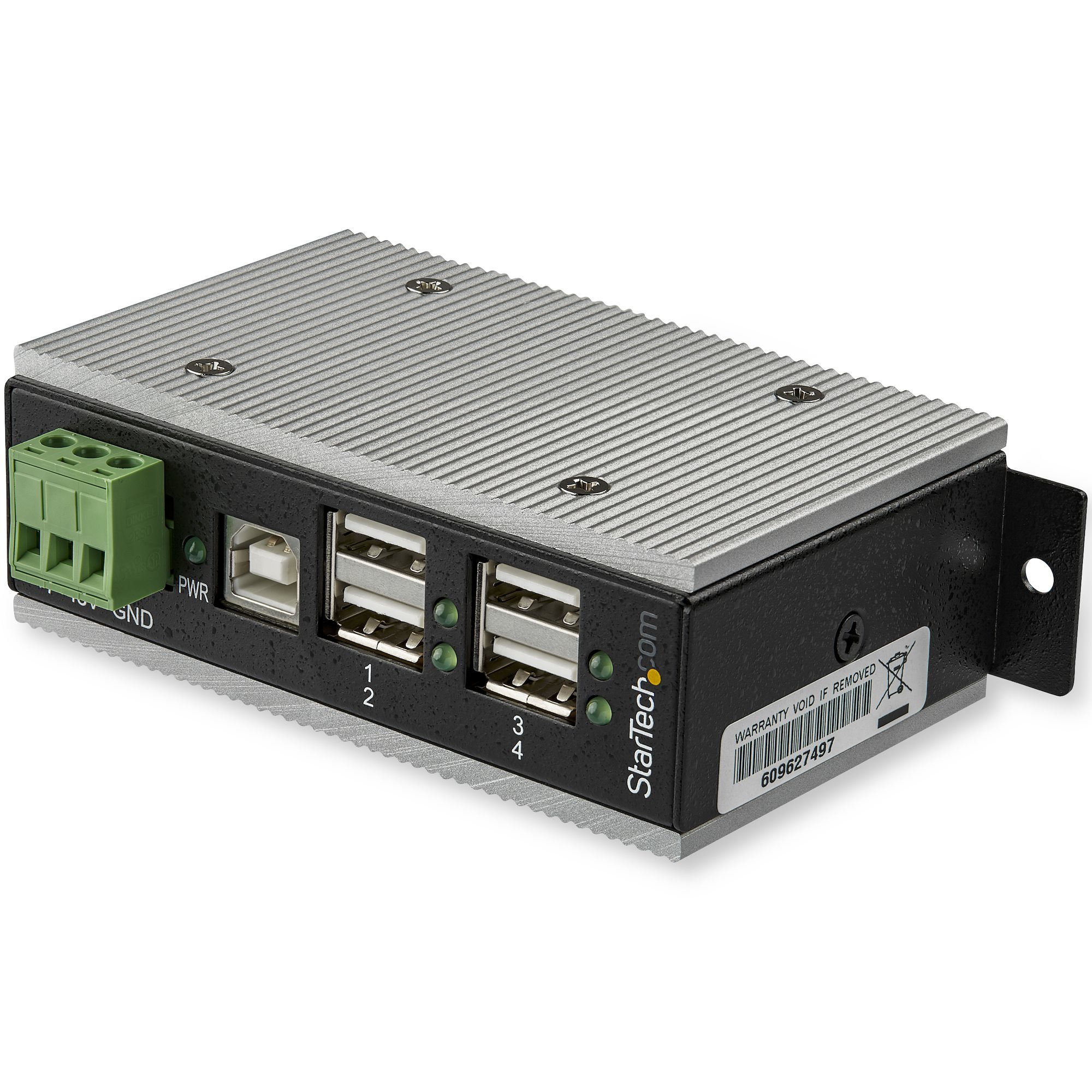 Un hub USB StarTech con terminali verdi, porte USB multiple e una superficie metallica a coste.