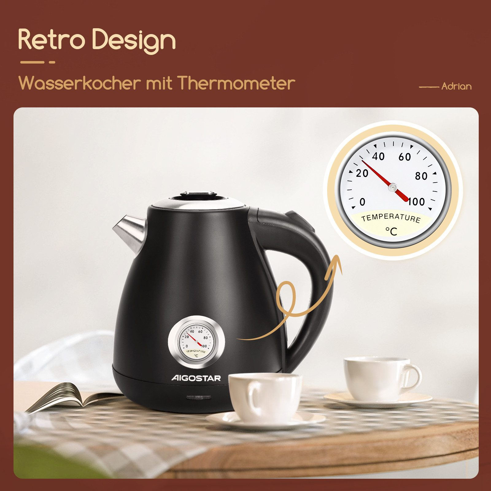 Ein schwarzer Wasserkocher mit Thermometer. Eine weiße Tasse steht davor.