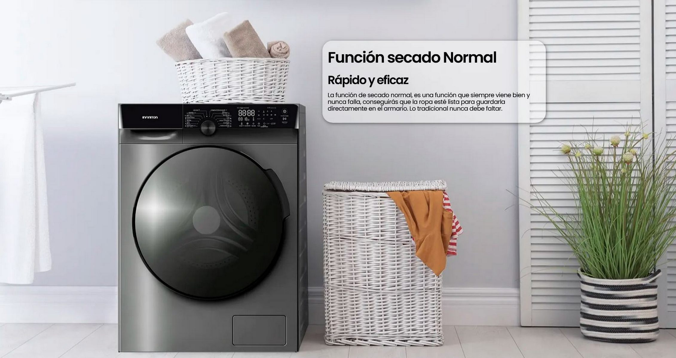 Una lavadora está junto a una cesta de ropa. Texto sobre la función de secado normal a la derecha.