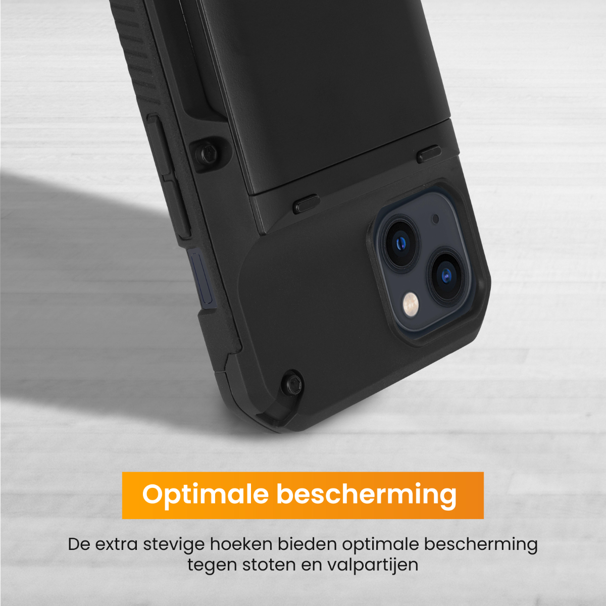 Un téléphone à l'intérieur d'un étui portefeuille avec une carte de crédit dans une fente et le texte 'COMPACT, WALLET'.