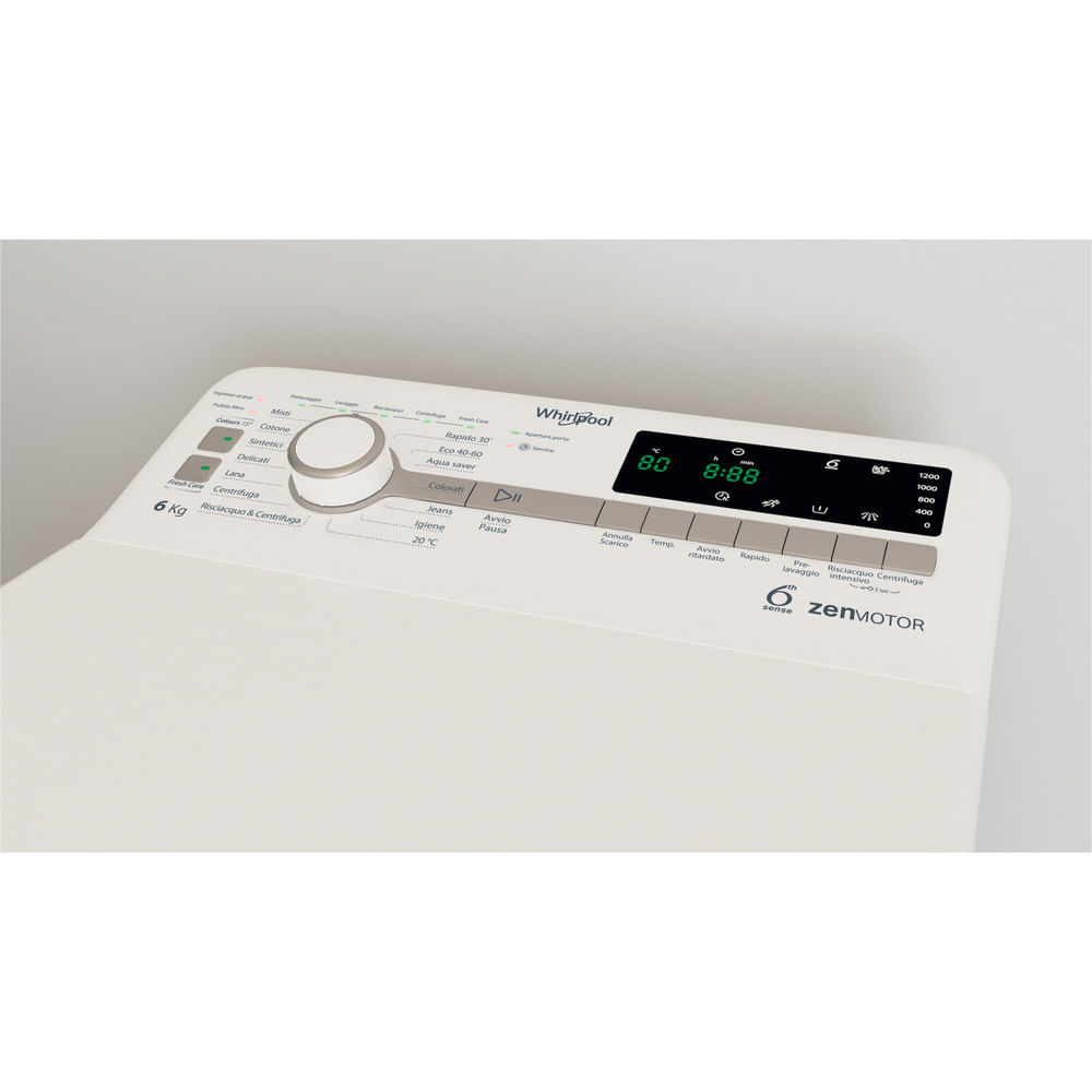 Pannello comandi bianco lavatrice Whirlpool, con display digitale e varie opzioni di lavaggio.