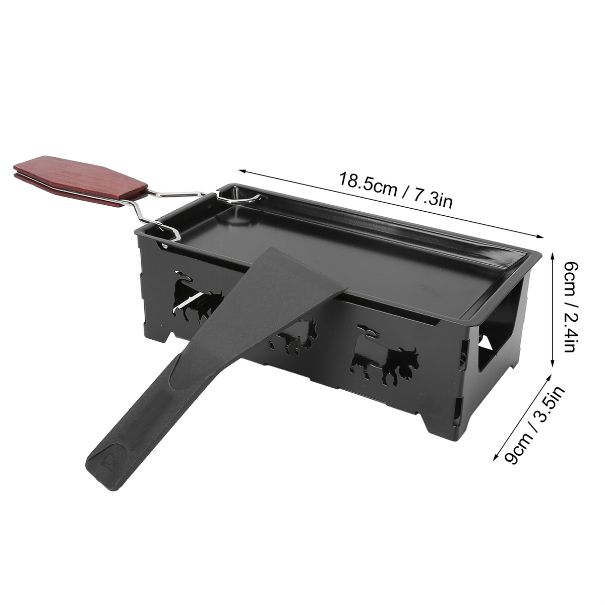 Schwarzer Raclette-Grill mit Holzgriff, Spatel und angezeigten Abmessungen.