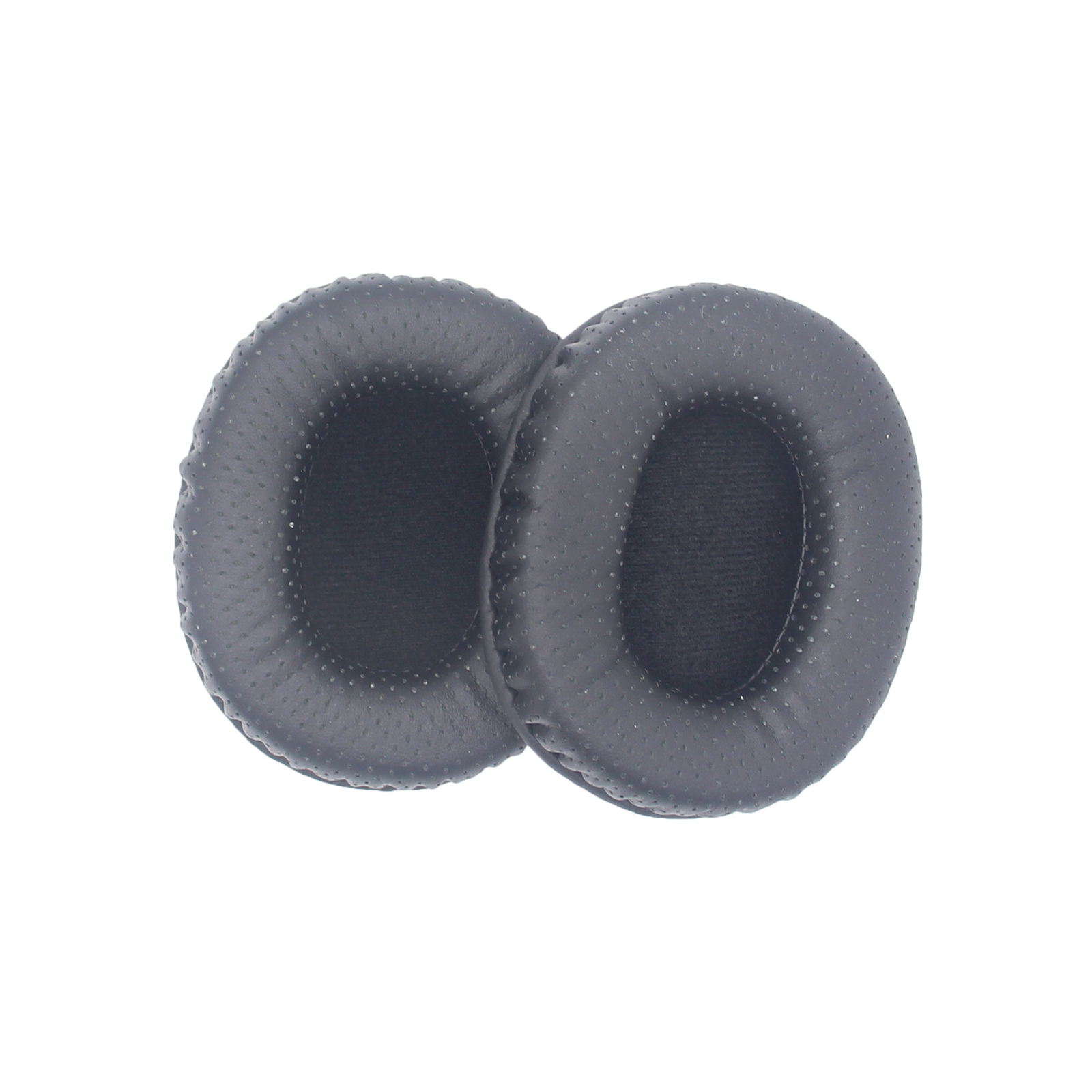 Dwie czarne poduszki na uszy na białym tle. Są okrągłe i mają perforowaną powierzchnię.