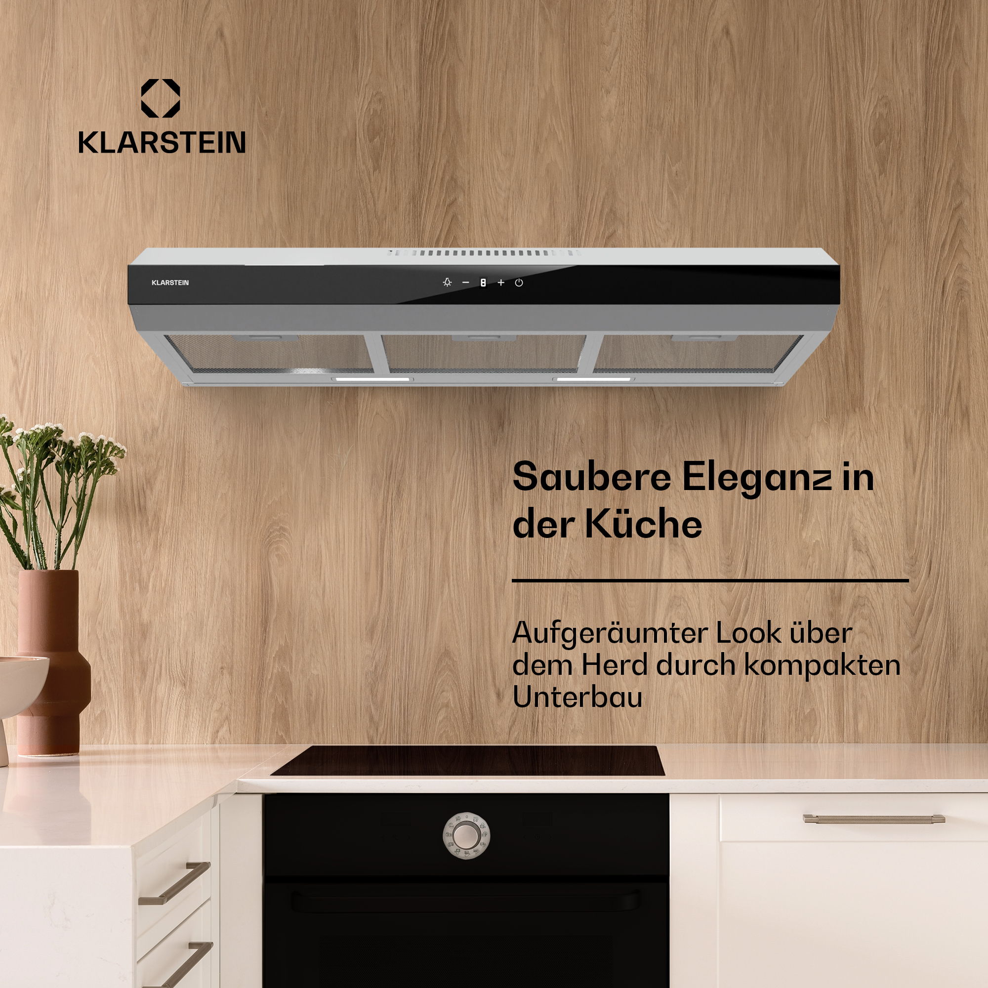 Moderne Küchenhaube in einer Küche mit Holzthema.