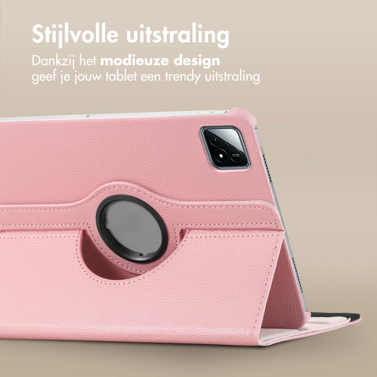 Roze tablethoes in schuine weergave. Het is open.