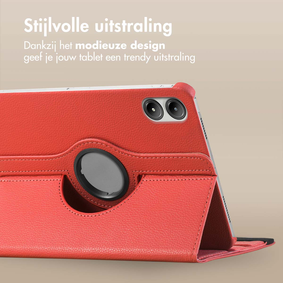 Red tablet case open with a rotating stand, on a beige background with text in Dutch.
