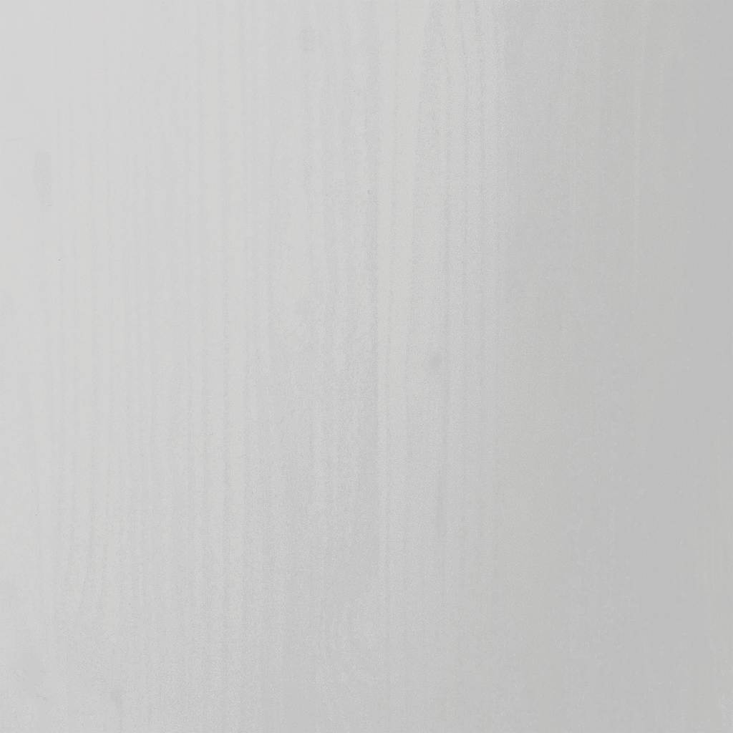 Eine schlichte weiße Oberfläche mit Holzmaserung, die den Rahmen ausfüllt.