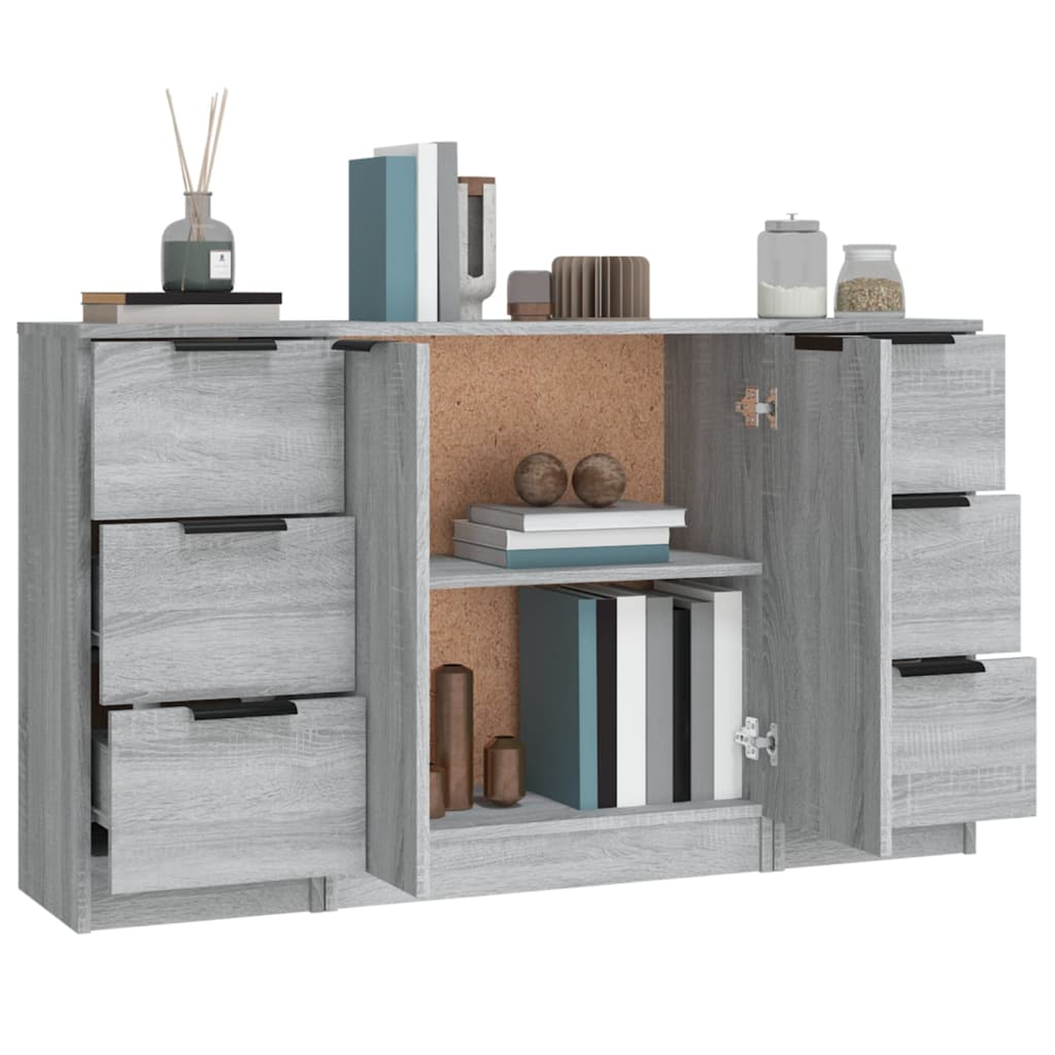 Grauer Holzschrank mit Schubladen und offenen Türen. Bücher, Dekorationen und Gläser oben.