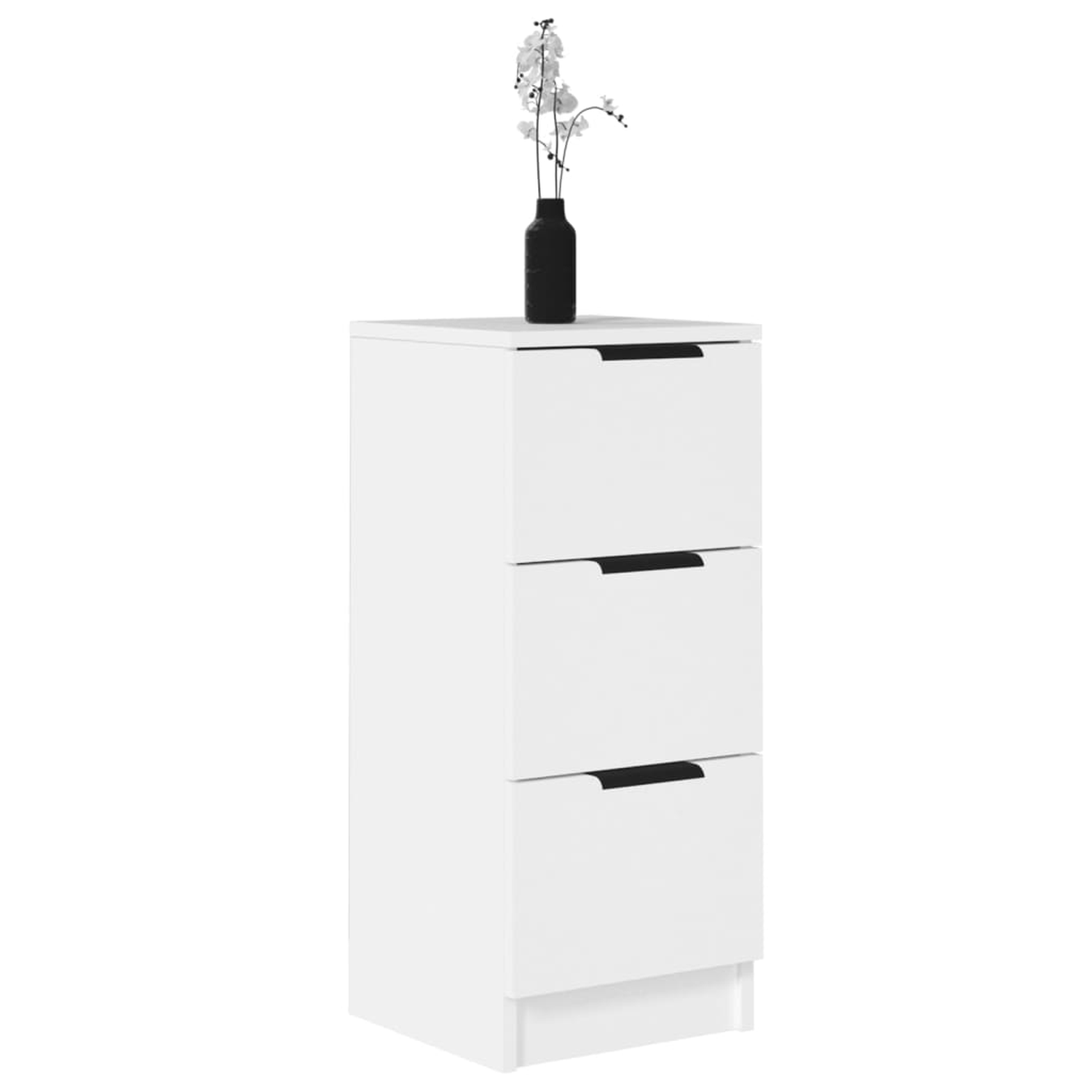 Weißer Schrank mit drei Schubladen, schwarzen Griffen und einer schwarzen Vase mit weißen Blumen.