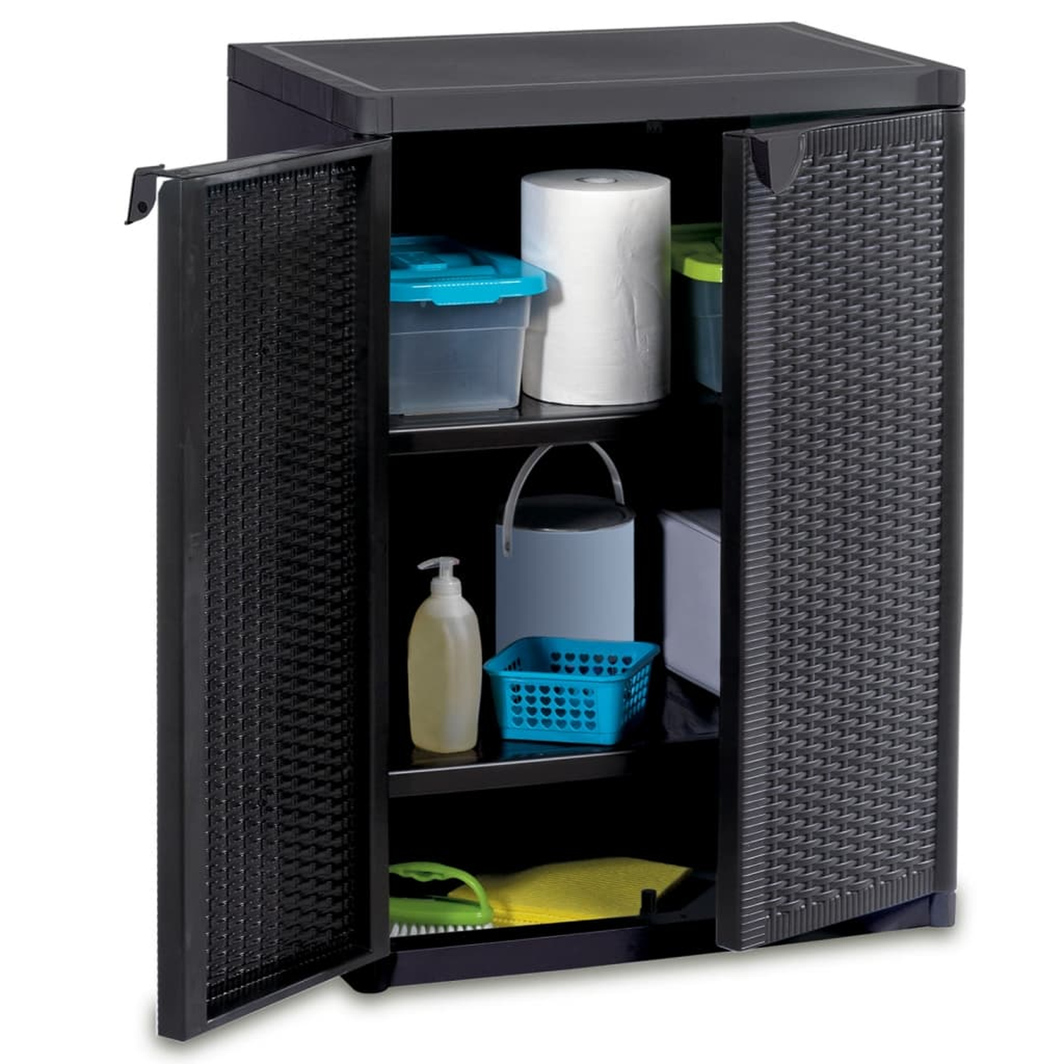 Schwarzer Schrank mit zwei offenen Türen, die den Inhalt zeigen. Der Schrank besteht aus gewebtem Kunststoff.