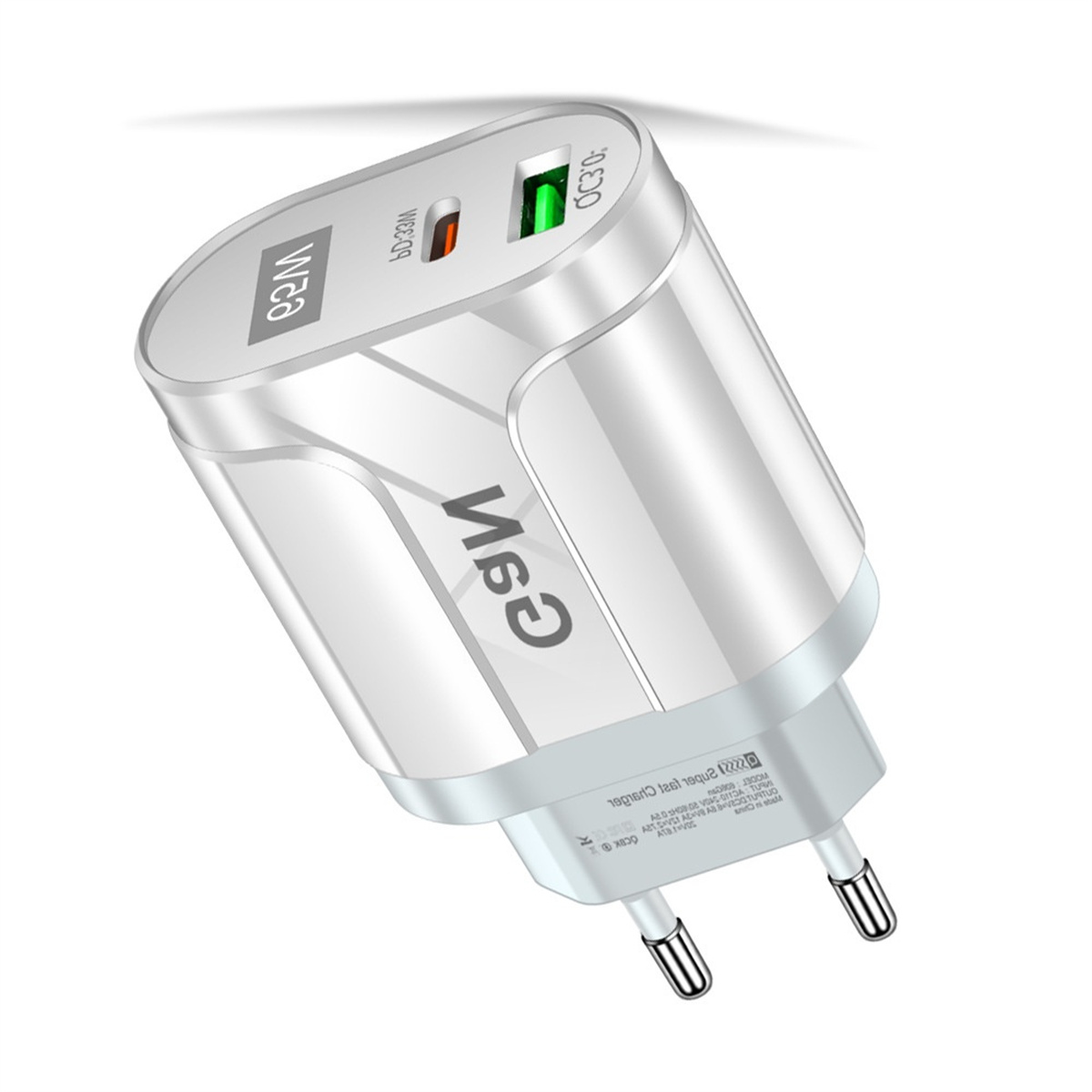 Weißes und silbernes Telefonladegerät mit zwei Steckern. Es hat einen USB- und einen grünen Ladeanschluss.