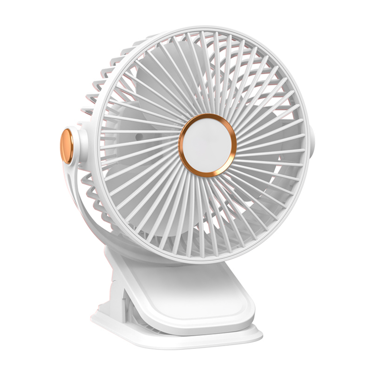 Ein weißer Clip-Ventilator mit goldenen Akzenten auf weißem Grund.