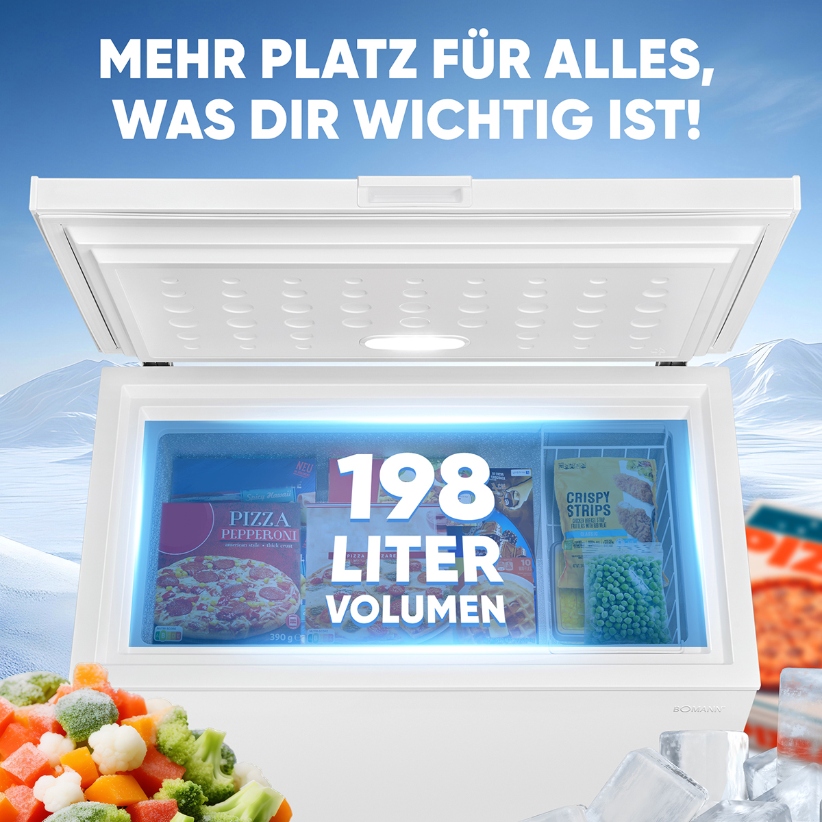 Offener weißer Gefrierschrank mit Essen. Pizzakartons, Erbsen und gefrorenes Gemüse sichtbar.