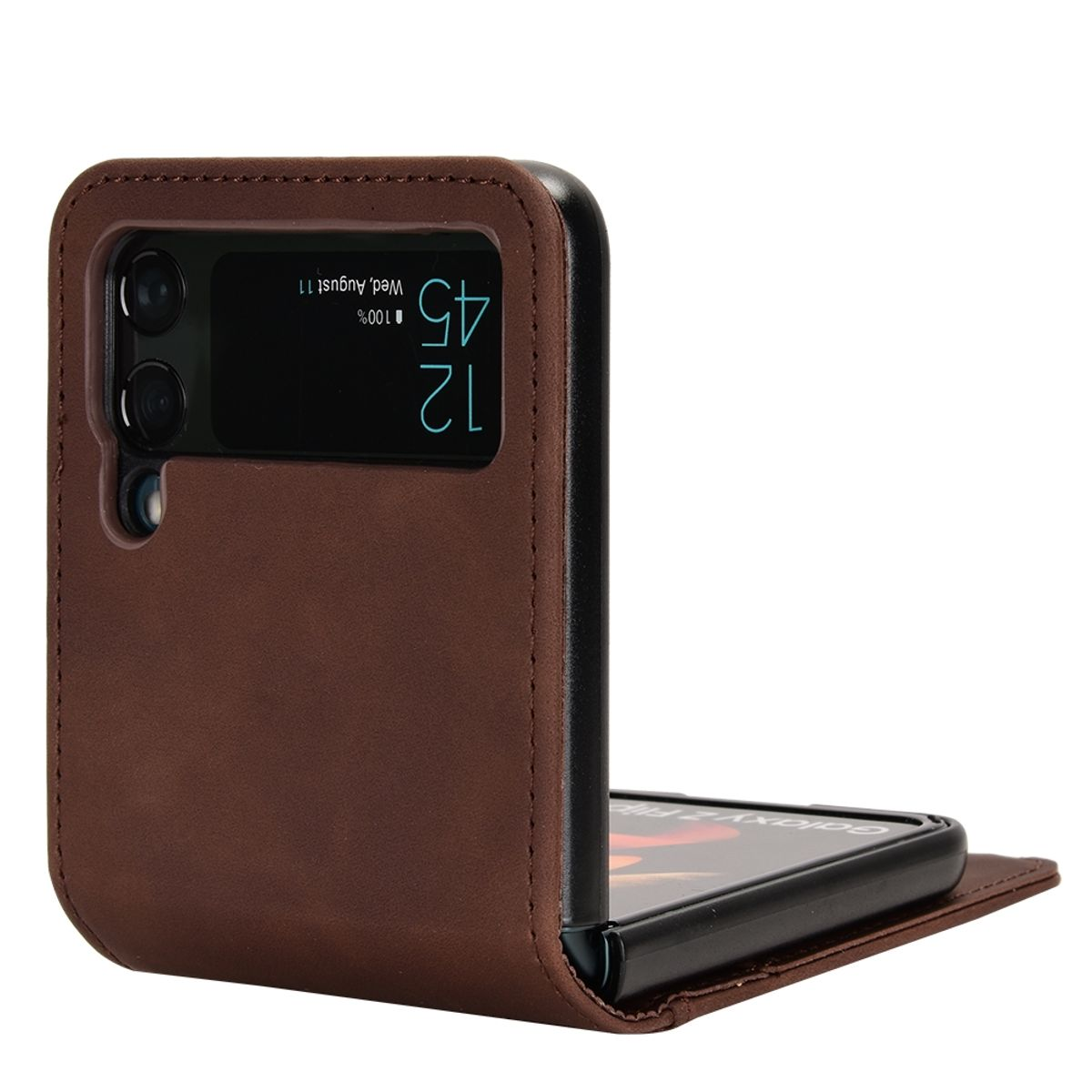 Eine braune Leder-Handyhülle, geöffnet. Das Telefon zeigt die Uhrzeit und ein farbenfrohes Bild.