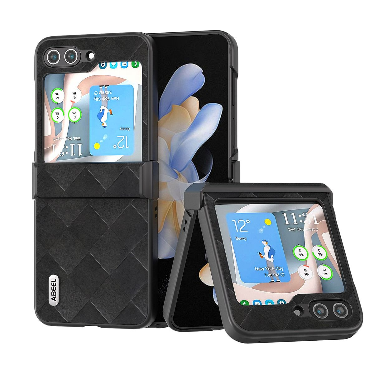 Schwarze Handyhülle offen mit einem Telefon mit Bildschirmen. Drei Telefone sind angeordnet.