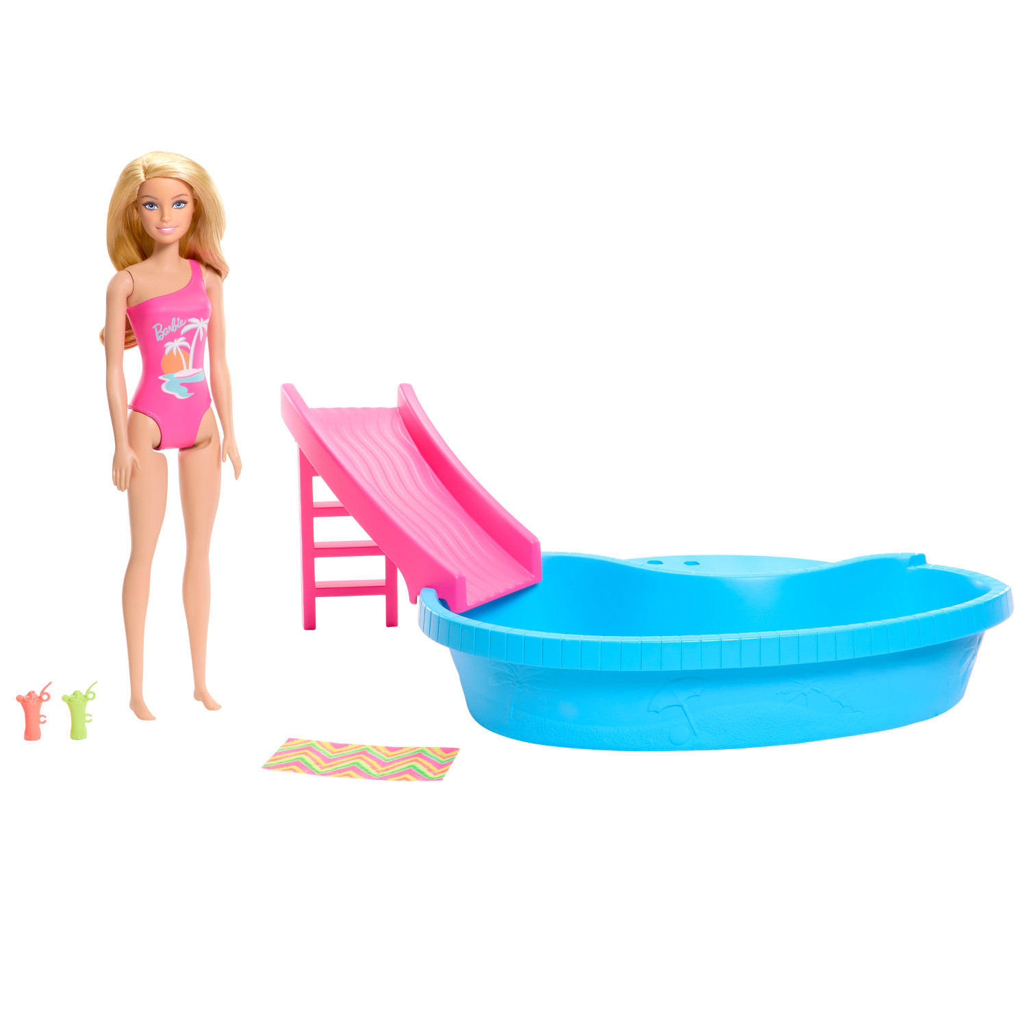Bambola Barbie e set piscina. Barbie in costume da bagno rosa, piscina con scivolo e piccole bevande, su sfondo bianco.