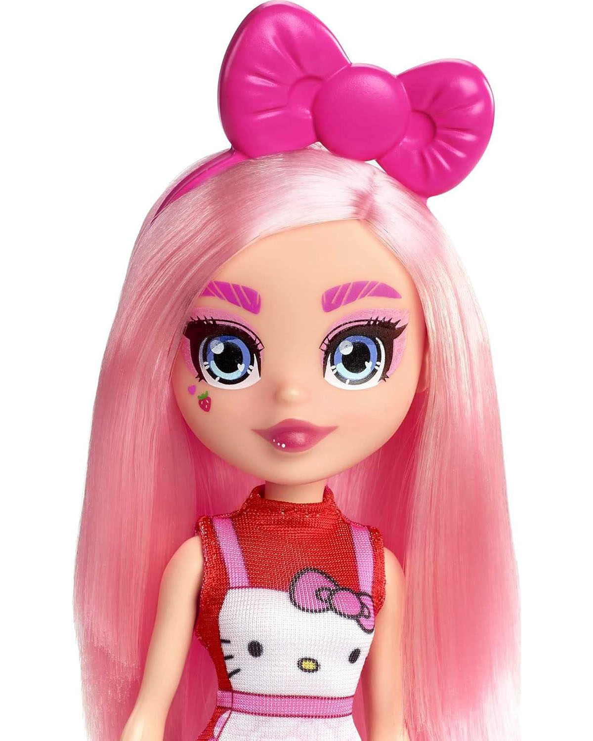 Primo piano di una bambola con capelli e fiocco rosa, indossa un top rosso e un vestito di Hello Kitty.
