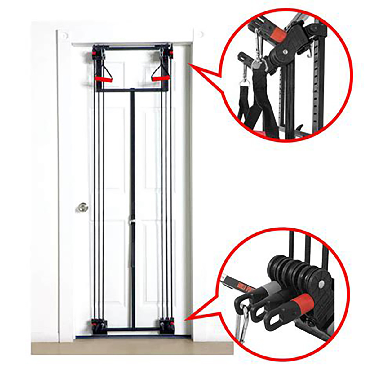 Sistema de ejercicios montado en puerta con asas rojas, correas negras y vista de los accesorios.
