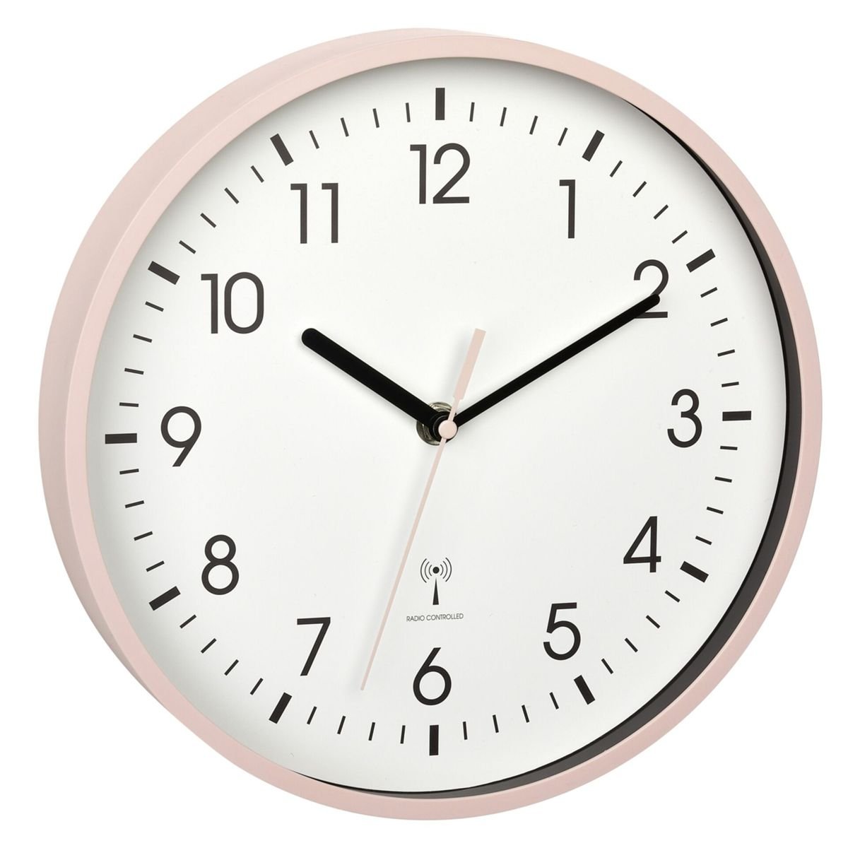 Une horloge analogique ronde avec un cadre rose, indiquant 10h10 sur un cadran blanc.