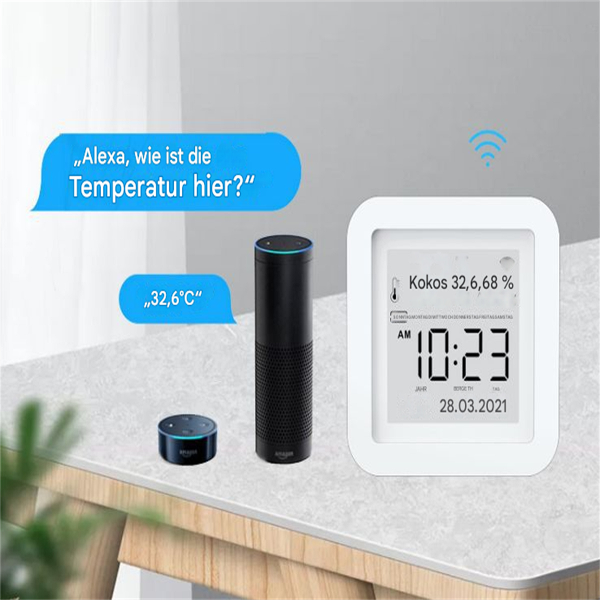 Smart Speaker und Uhr auf einem Tisch. Sprechblase: Alexa, wie ist die Temperatur hier?