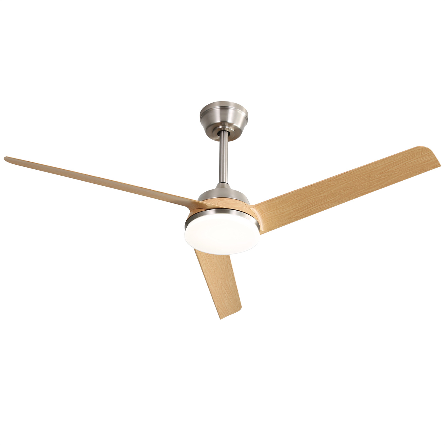 Deckenventilator mit drei Holzflügeln, silbernem Motor und Licht. Weißer Hintergrund.