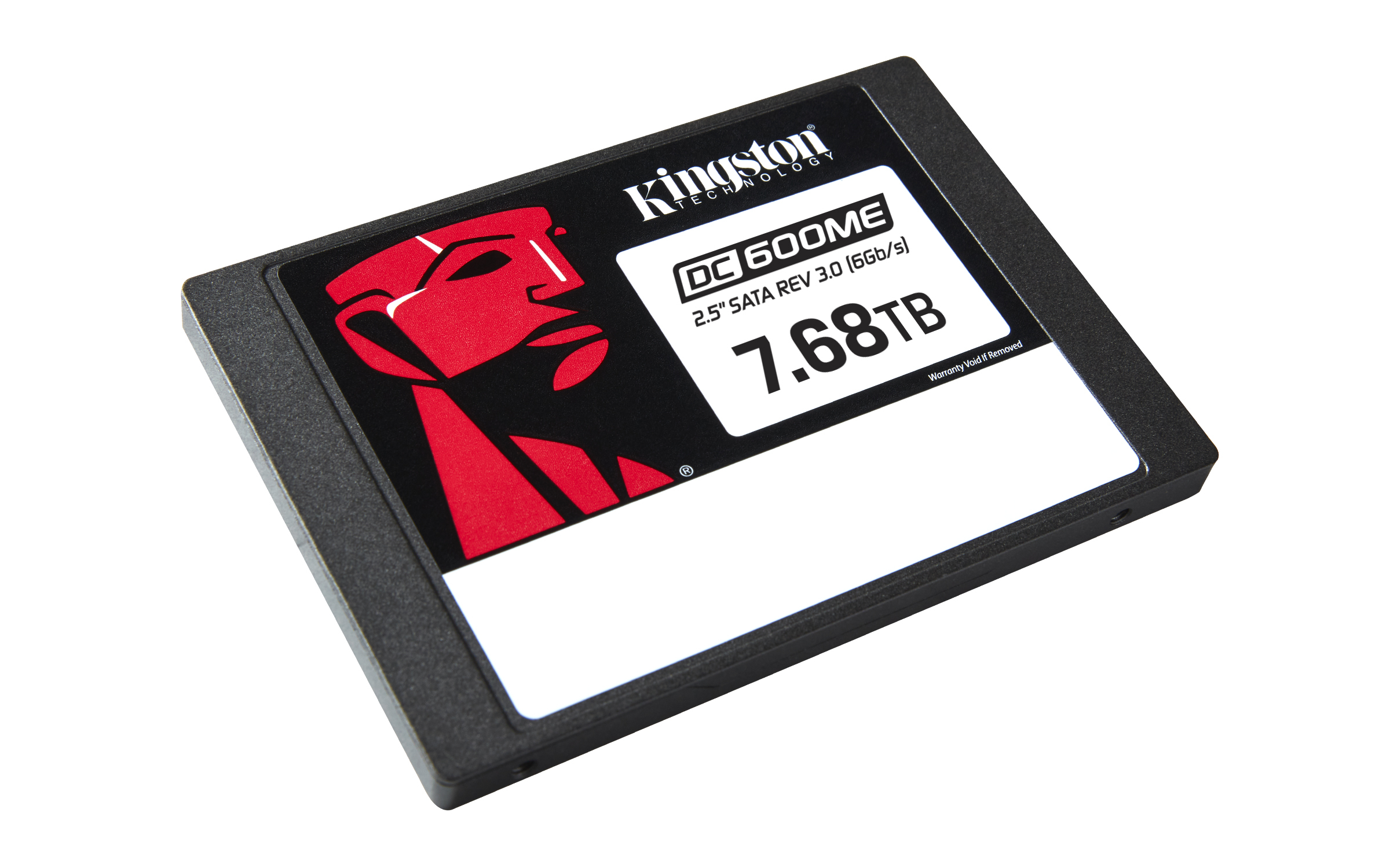 Kingston 7.68TB SSD mit rotem Kopf-Logo und Schriftzug.
