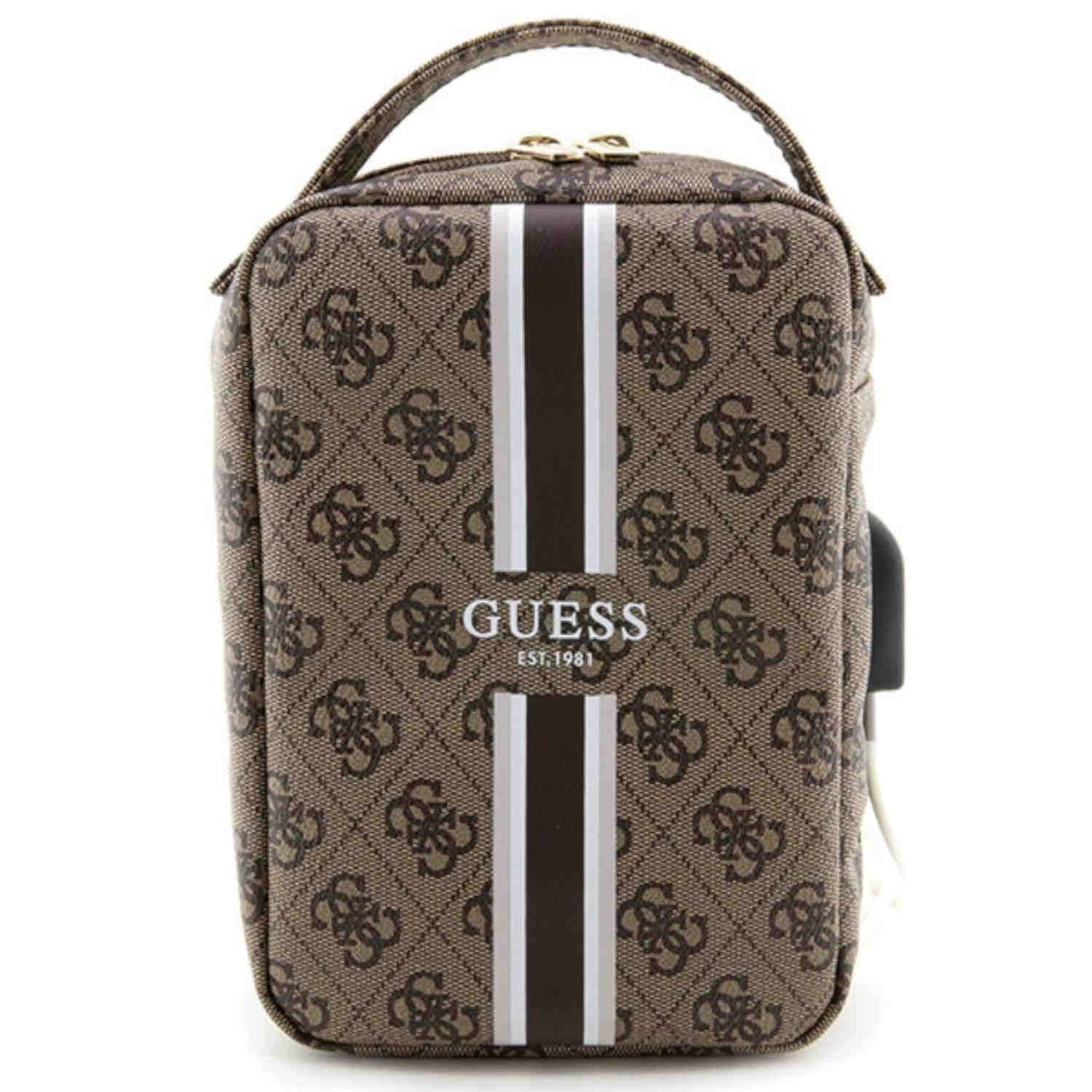 Borsa Guess marrone, con manico. Ha un motivo con logo ripetuto e strisce bianche.