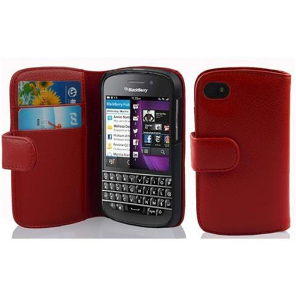 Teléfono BlackBerry en cartera roja, abierto para mostrar tarjetas. Cartera cerrada a la derecha.