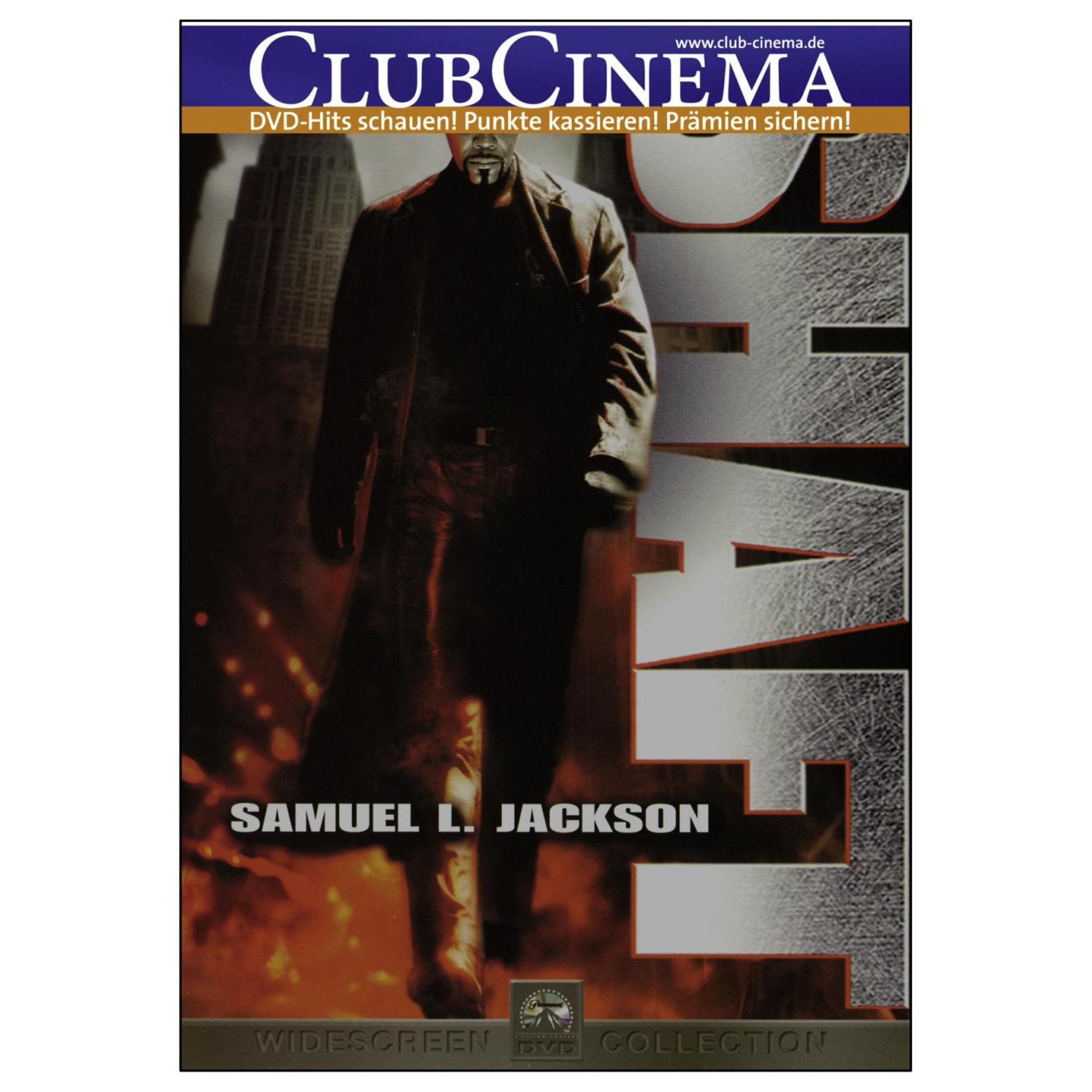 DVD-Cover von Shaft mit Samuel L. Jackson, der im Dunkeln vor einer Skyline und Flammen steht.