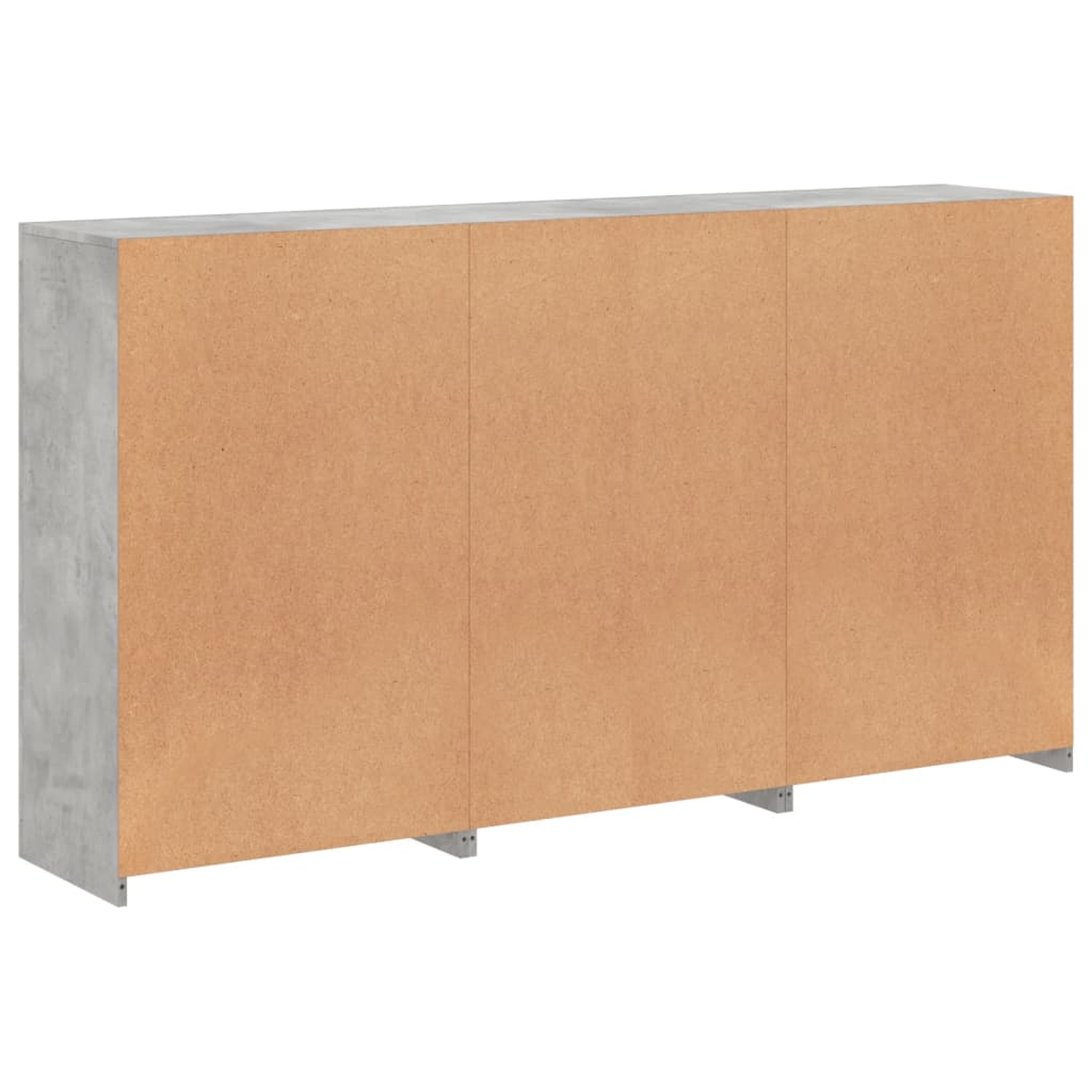 Dreitüriger Holzschrank mit Betonseiten. Die Türen sind holzfarben.
