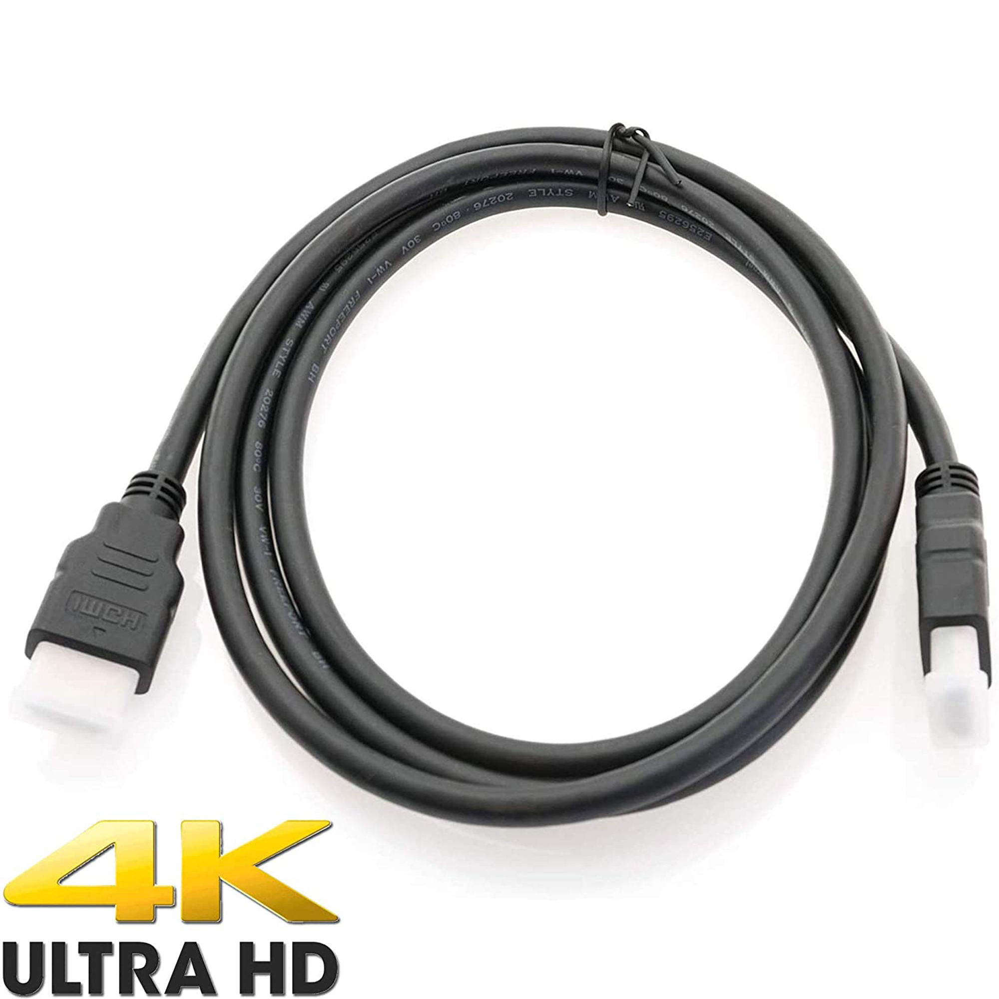 Ein schwarzes 4K Ultra HD HDMI-Kabel mit Anschlüssen an beiden Enden, auf weißem Hintergrund.