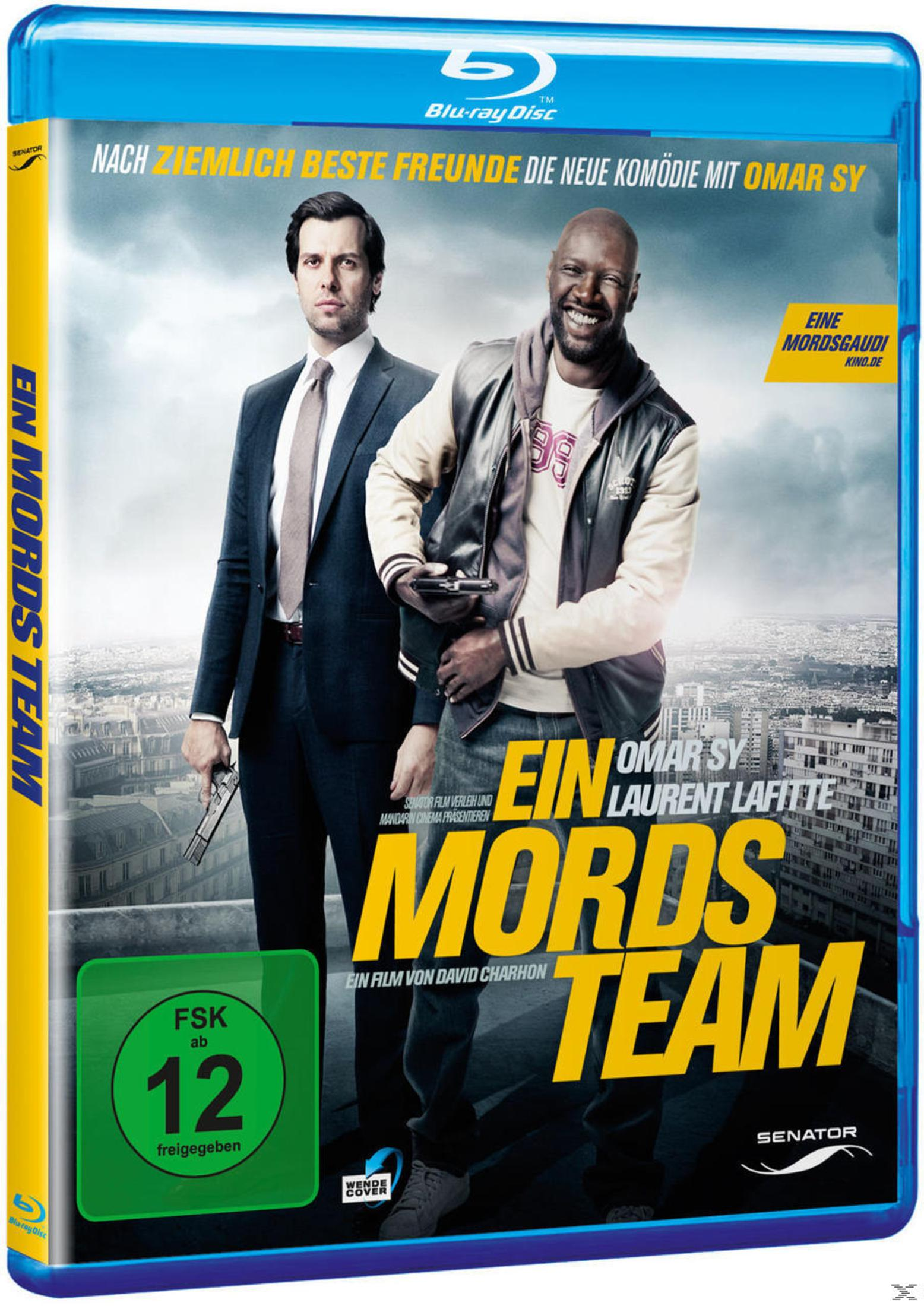 Zwei Männer mit Waffen vor Paris. Blu-ray Cover für 