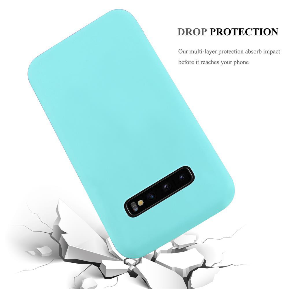 Blaue Handyhülle mit Telefon darin, das durch eine zerbrochene Oberfläche bricht.