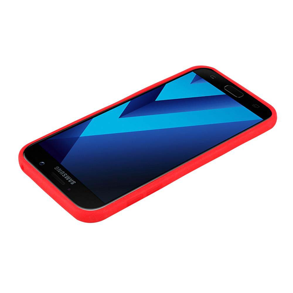 Un smartphone en una funda roja con pantalla azul, angulado y sobre un fondo blanco.