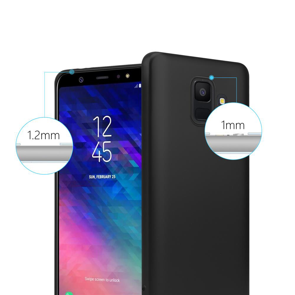 Eine schwarze Handyhülle mit einem Telefon darin. Die Hülle ist 1 mm und 1,2 mm dick.