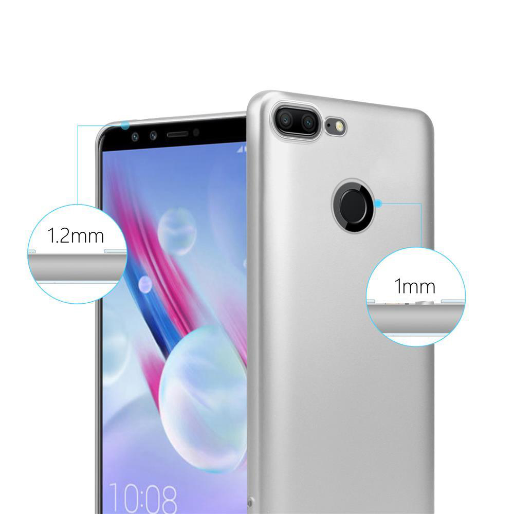 Funda de teléfono plateada en el teléfono. Las etiquetas de texto muestran medidas: 1,2 mm y 1 mm.