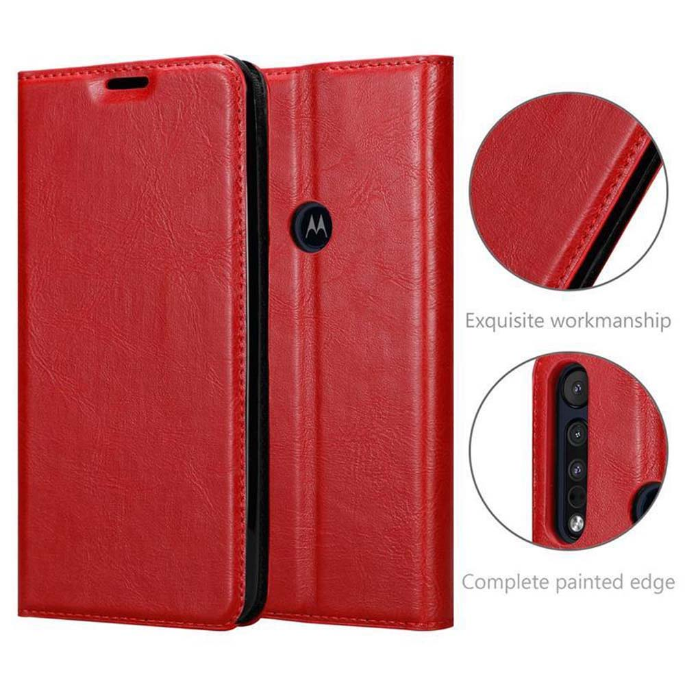 Custodia rossa per telefono con telefono all'interno. Dettagli della fotocamera e bordi mostrati.
