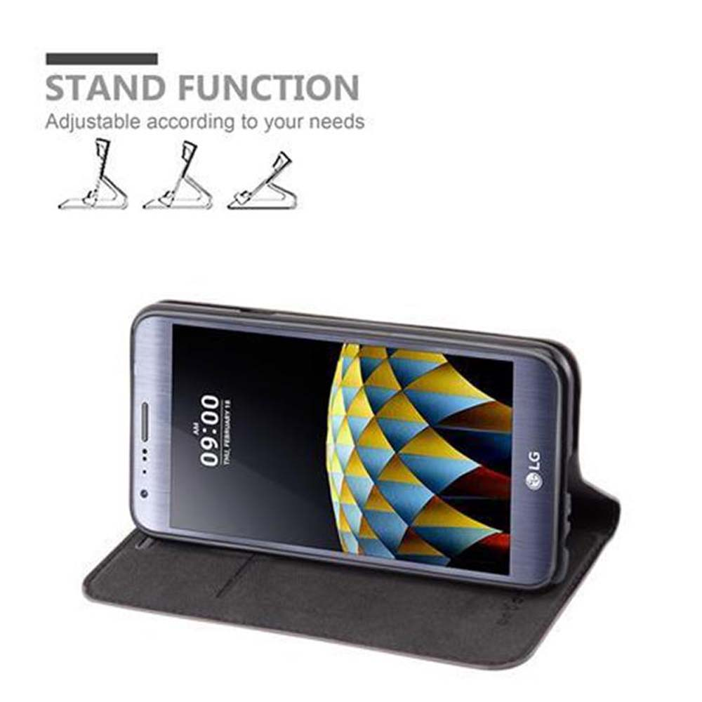 Teléfono en una funda con función de soporte. La pantalla muestra la hora y la fecha.