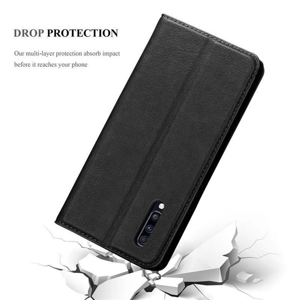 Geöffnete schwarze Handyhülle, die ein Telefon zeigt. Die Hülle hat Fallschutz.