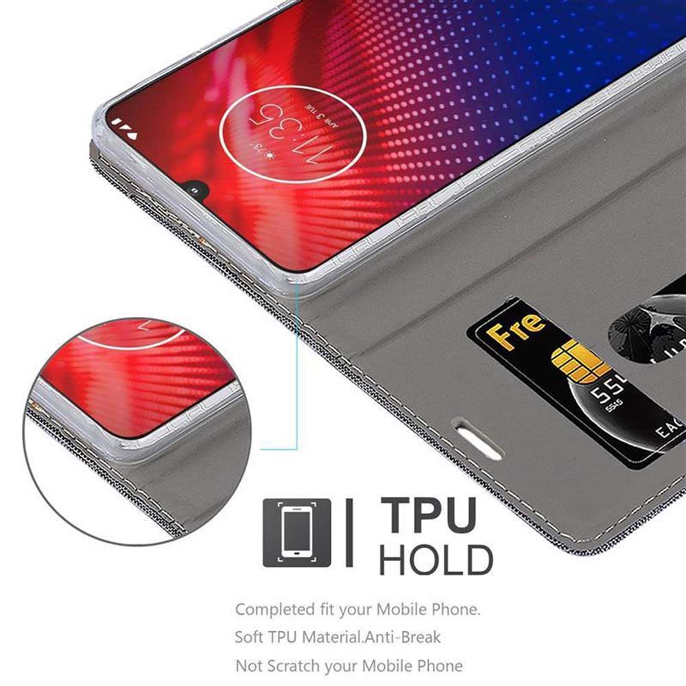 Un telefono con schermo rosso all'interno di una custodia aperta. Una carta di credito è visibile.
